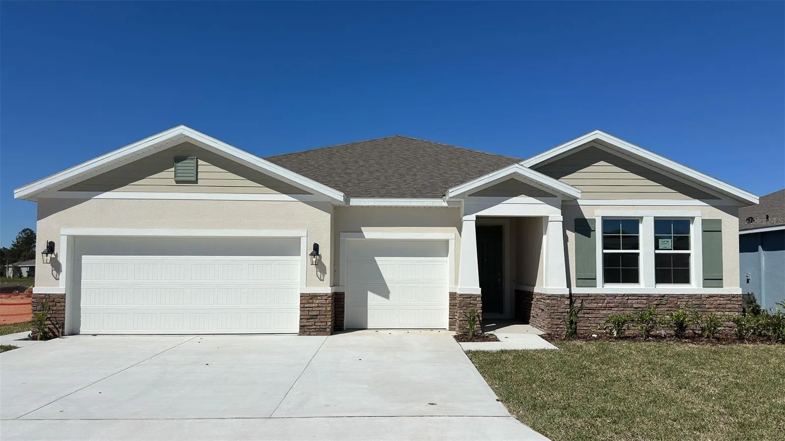 2074 Ashwood Bluff Dr, Ocoee, Florida 34761 2074 Ashwood Bluff Dr, Ocoee, Florida 34761, 4 Bedrooms Bedrooms, ,4 BathroomsBathrooms,Residential,For Sale,ASHWOOD BLUFF,O6326224