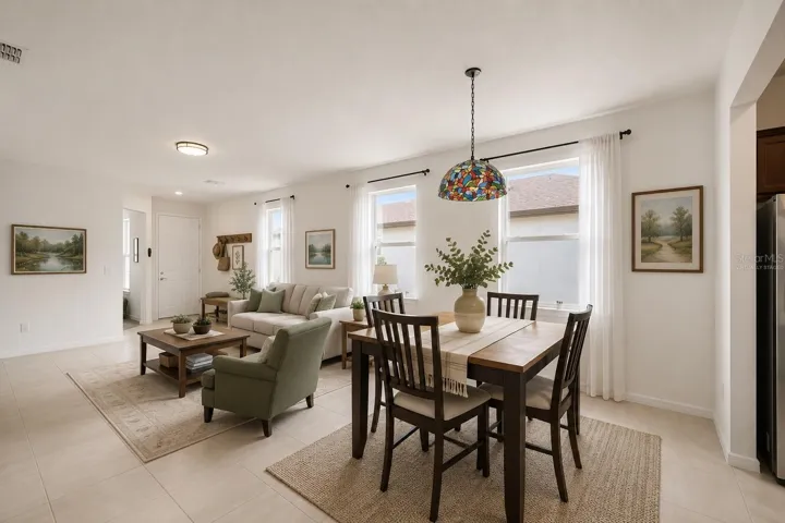 Virtually Staged Dining