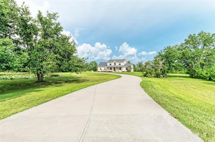 1000 feet of Concrete Driveway