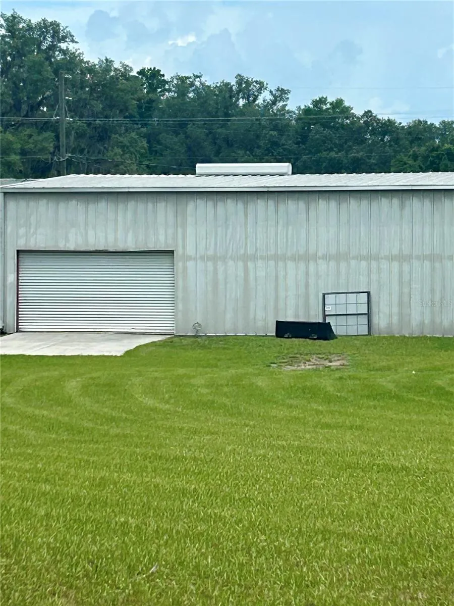 Overhead door