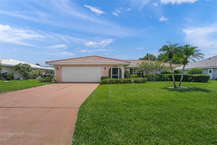 464 Rubens Dr E, Nokomis, Florida 34275, 3 Bedrooms Bedrooms, ,2 BathroomsBathrooms,Residential,For Sale,RUBENS,A4658813