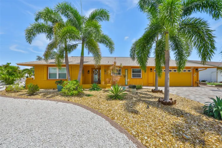 1801 El Rio Dr, Sun City Center, Florida 33573, 2 Bedrooms Bedrooms, ,2 BathroomsBathrooms,Residential,For Sale,EL RIO,A4658825