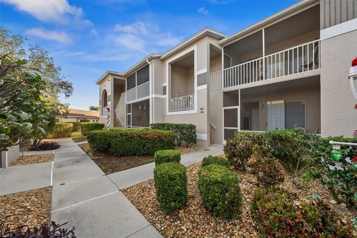 9611 Castle Point Dr #912, Sarasota, Florida 34238, 2 Bedrooms Bedrooms, ,2 BathroomsBathrooms,Residential,For Sale,CASTLE POINT,A4658827