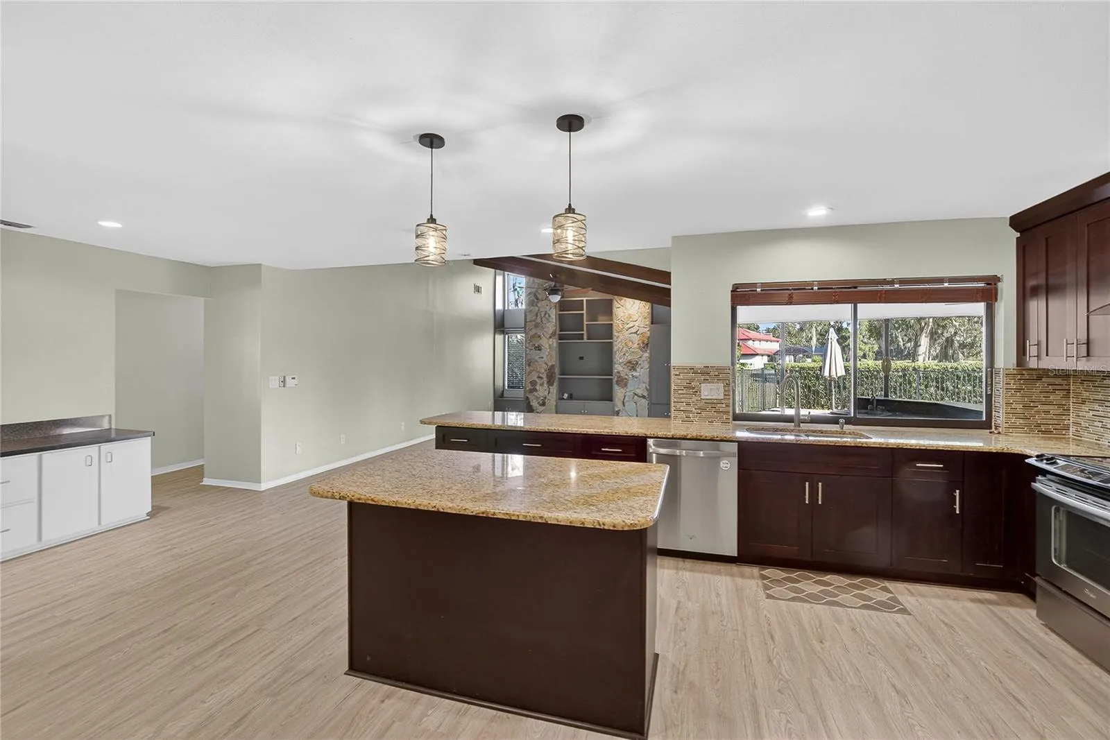 2004 N Golfview Dr, Plant City, Florida 33566 — photo 10