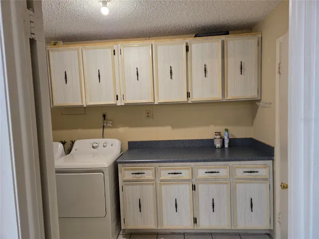 Lundry room closet