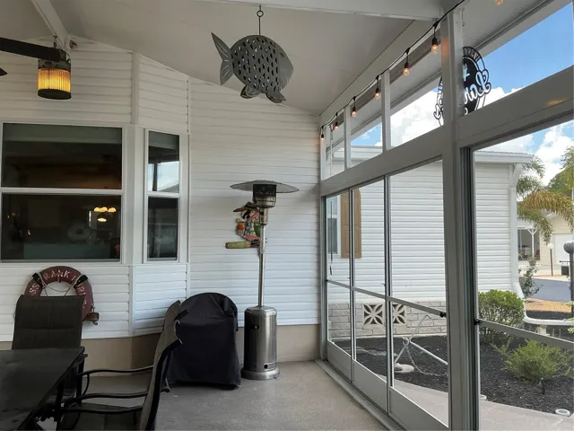 Screened room