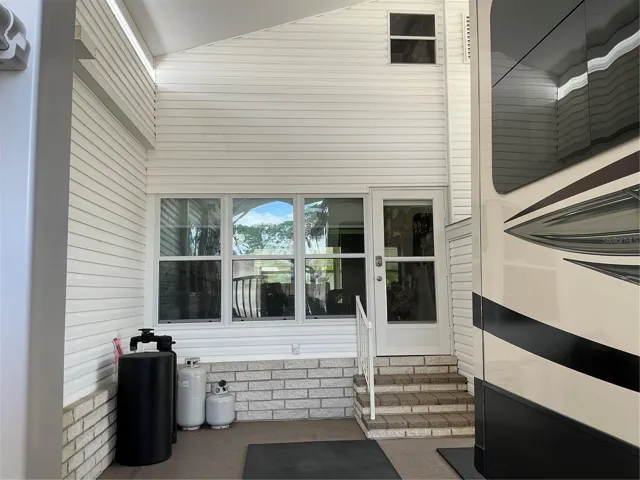 Entrance to Lanai