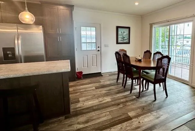 Elegant dinning space