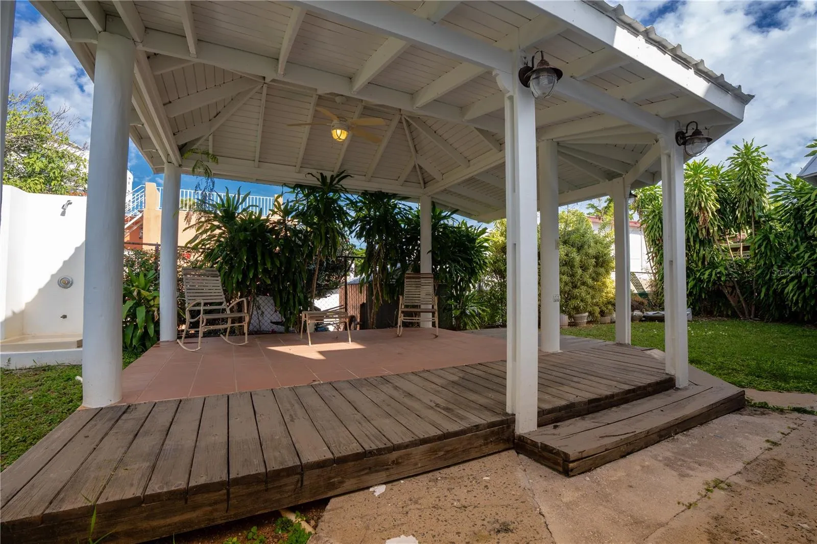 gazebo