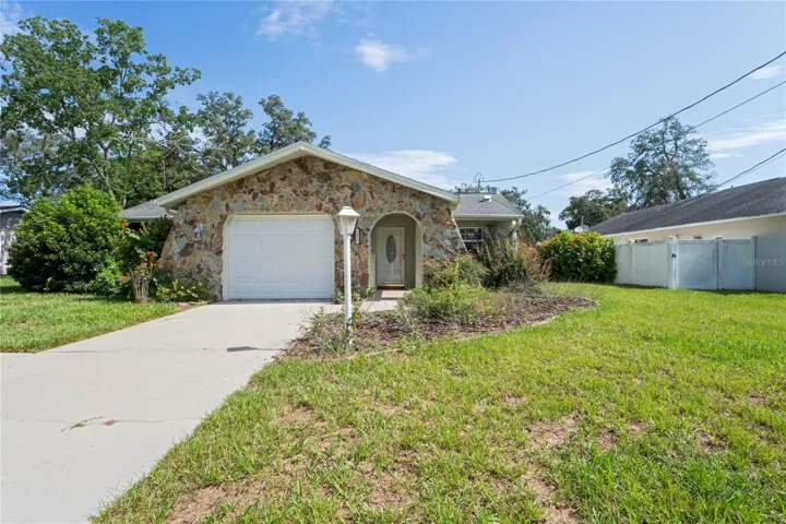 9015 Pemberton St, Spring Hill, Florida 34608, 2 Bedrooms Bedrooms, ,2 BathroomsBathrooms,Residential,For Sale,PEMBERTON,W7877459