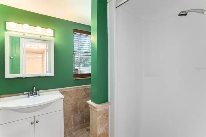 Bath of Primary Bedroom