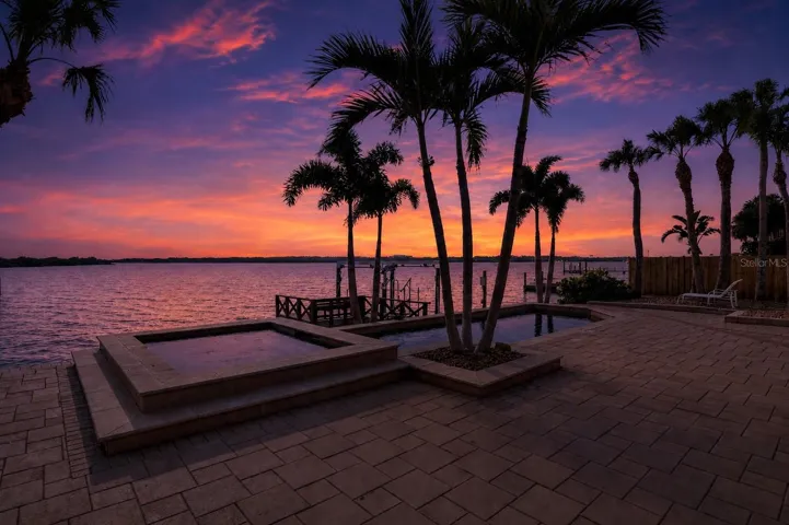 Welcome to Paradise!