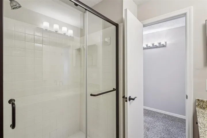 Primary en-suite bath.