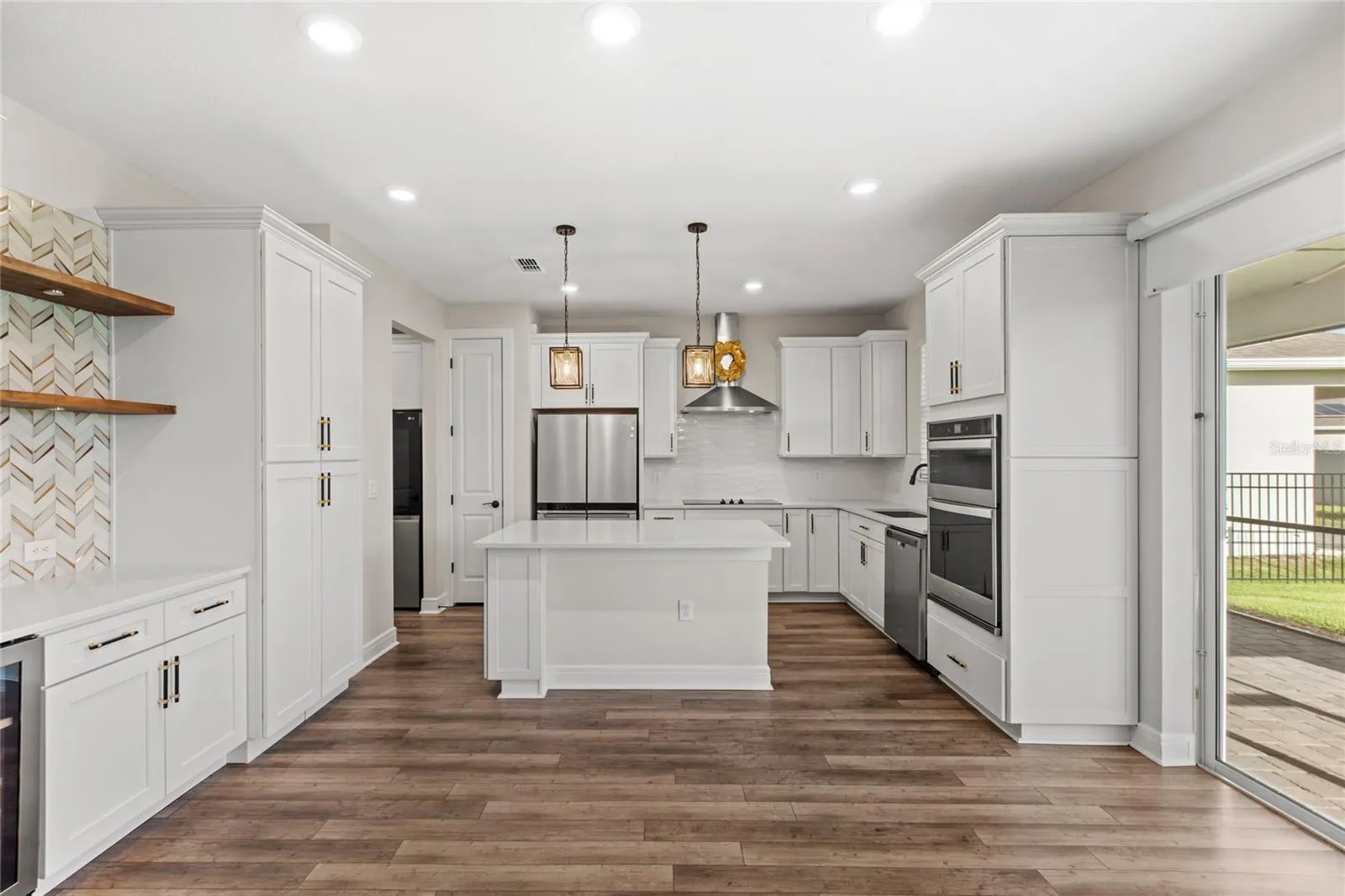 4587 Gliding Wave St, Winter Garden, Florida 34787, 4 Bedrooms Bedrooms, ,3 BathroomsBathrooms,Residential,For Sale,GLIDING WAVE,O6329607