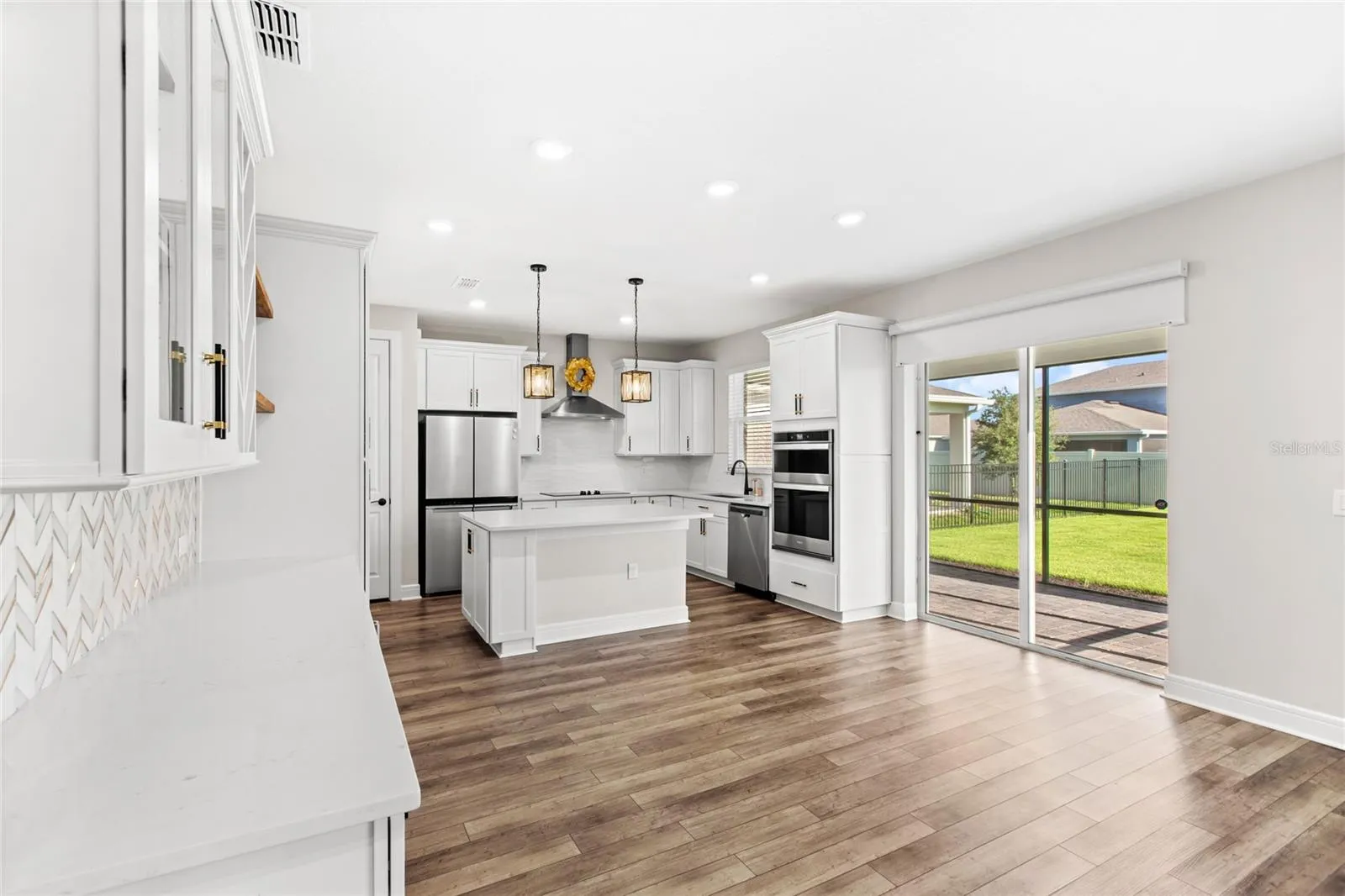 4587 Gliding Wave St, Winter Garden, Florida 34787, 4 Bedrooms Bedrooms, ,3 BathroomsBathrooms,Residential,For Sale,GLIDING WAVE,O6329607