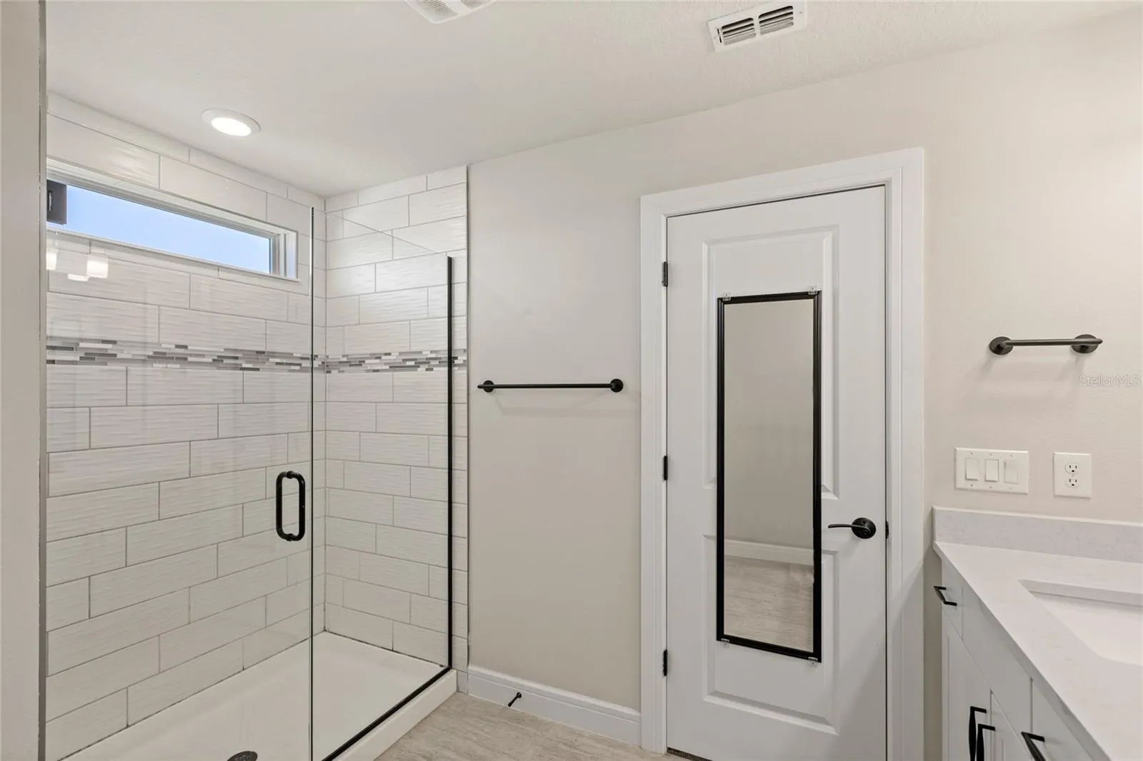 4587 Gliding Wave St, Winter Garden, Florida 34787, 4 Bedrooms Bedrooms, ,3 BathroomsBathrooms,Residential,For Sale,GLIDING WAVE,O6329607