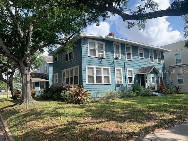 8 units: two buildings
