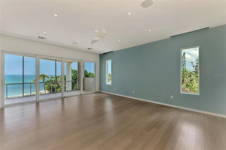 Wake up to this view!