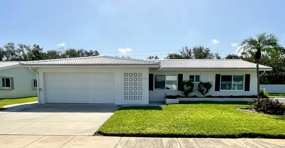 Mainlands Rare 3bd/2bath