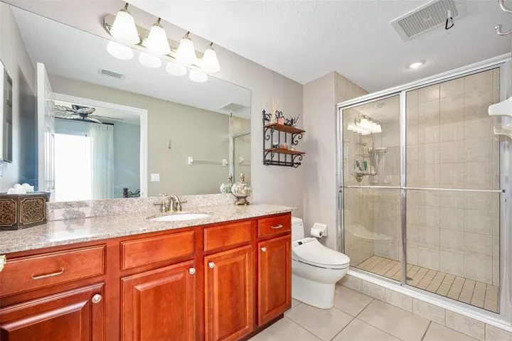 2ND BATHROOM EN-SUITE