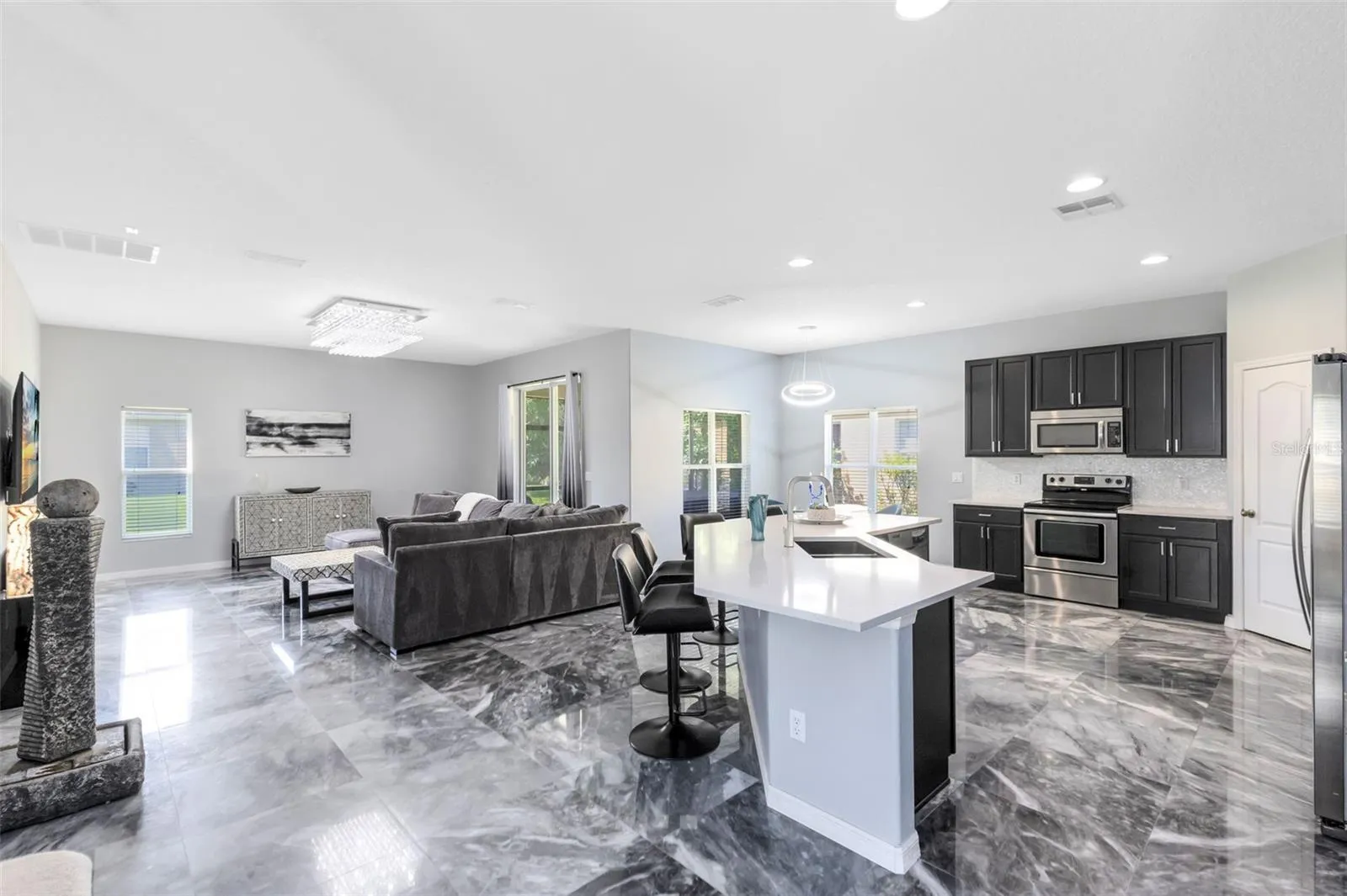 2510 Black Lake Blvd, Winter Garden, Florida 34787, 4 Bedrooms Bedrooms, ,3 BathroomsBathrooms,Residential,For Sale,BLACK LAKE,O6330638