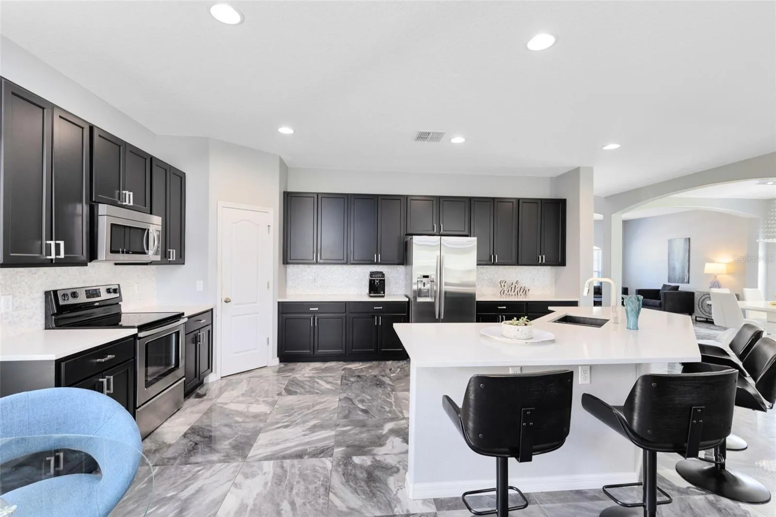 2510 Black Lake Blvd, Winter Garden, Florida 34787, 4 Bedrooms Bedrooms, ,3 BathroomsBathrooms,Residential,For Sale,BLACK LAKE,O6330638