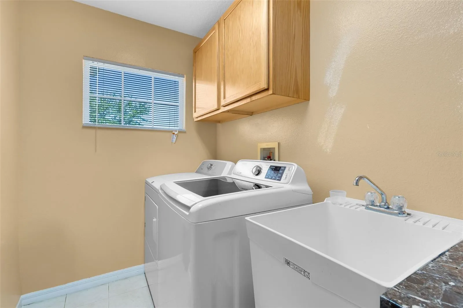 2510 Black Lake Blvd, Winter Garden, Florida 34787, 4 Bedrooms Bedrooms, ,3 BathroomsBathrooms,Residential,For Sale,BLACK LAKE,O6330638