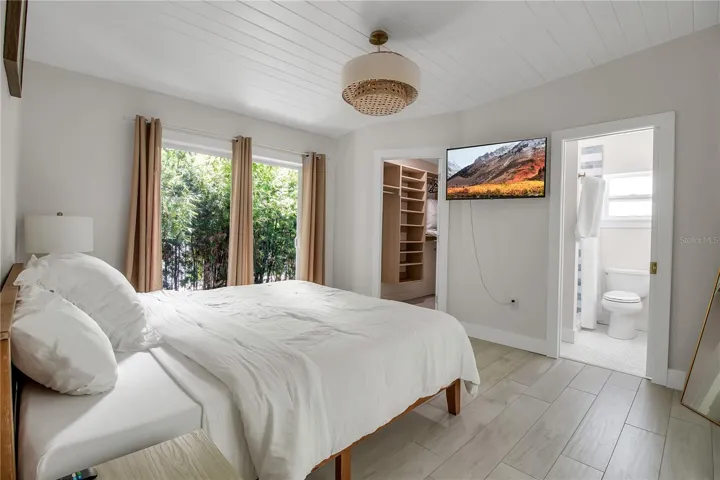 Primary Bedroom with walk in closet