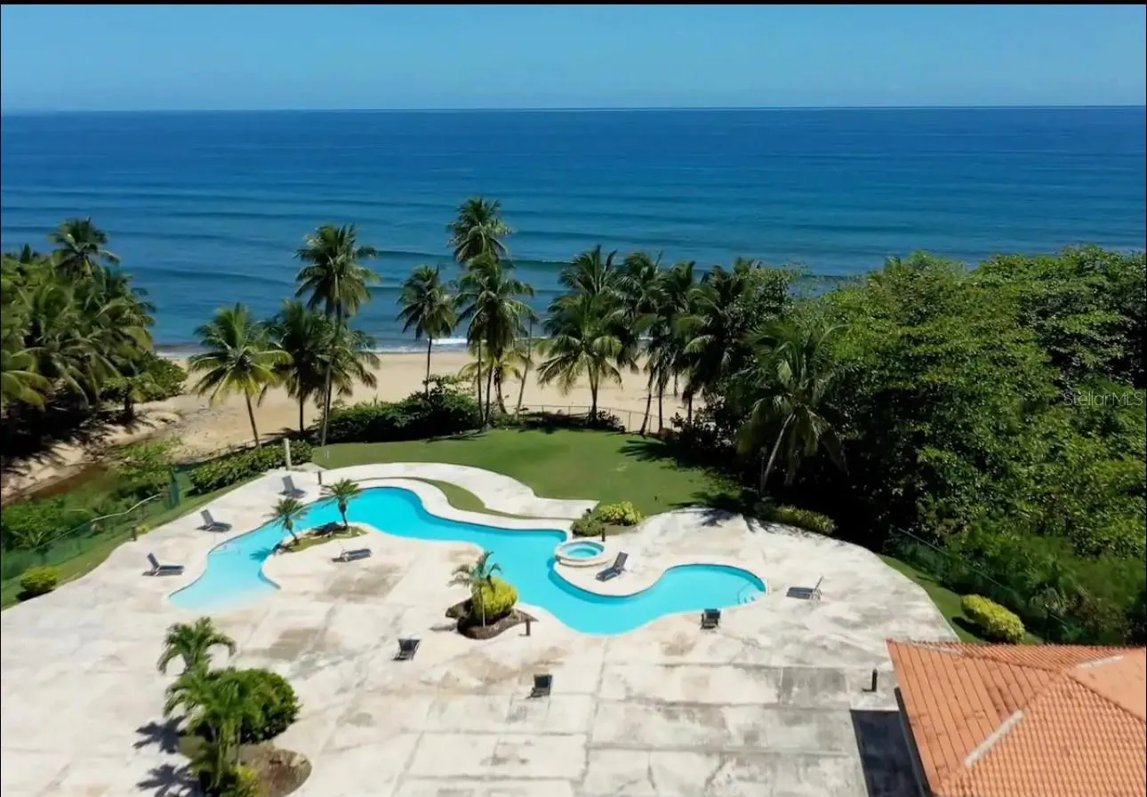 Community pool