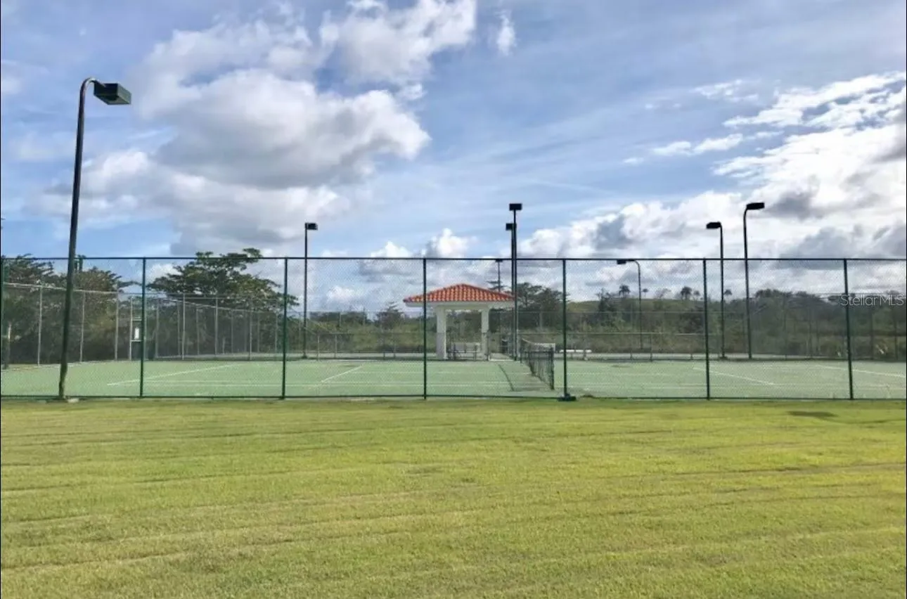 Basketball, Tennis & pickleball courts