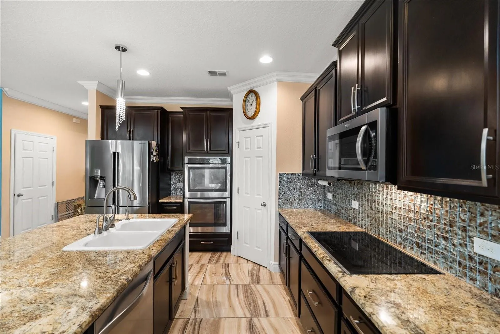 617 Marsh Reed Dr, Winter Garden, Florida 34787, 5 Bedrooms Bedrooms, ,4 BathroomsBathrooms,Residential,For Sale,MARSH REED,S5131787