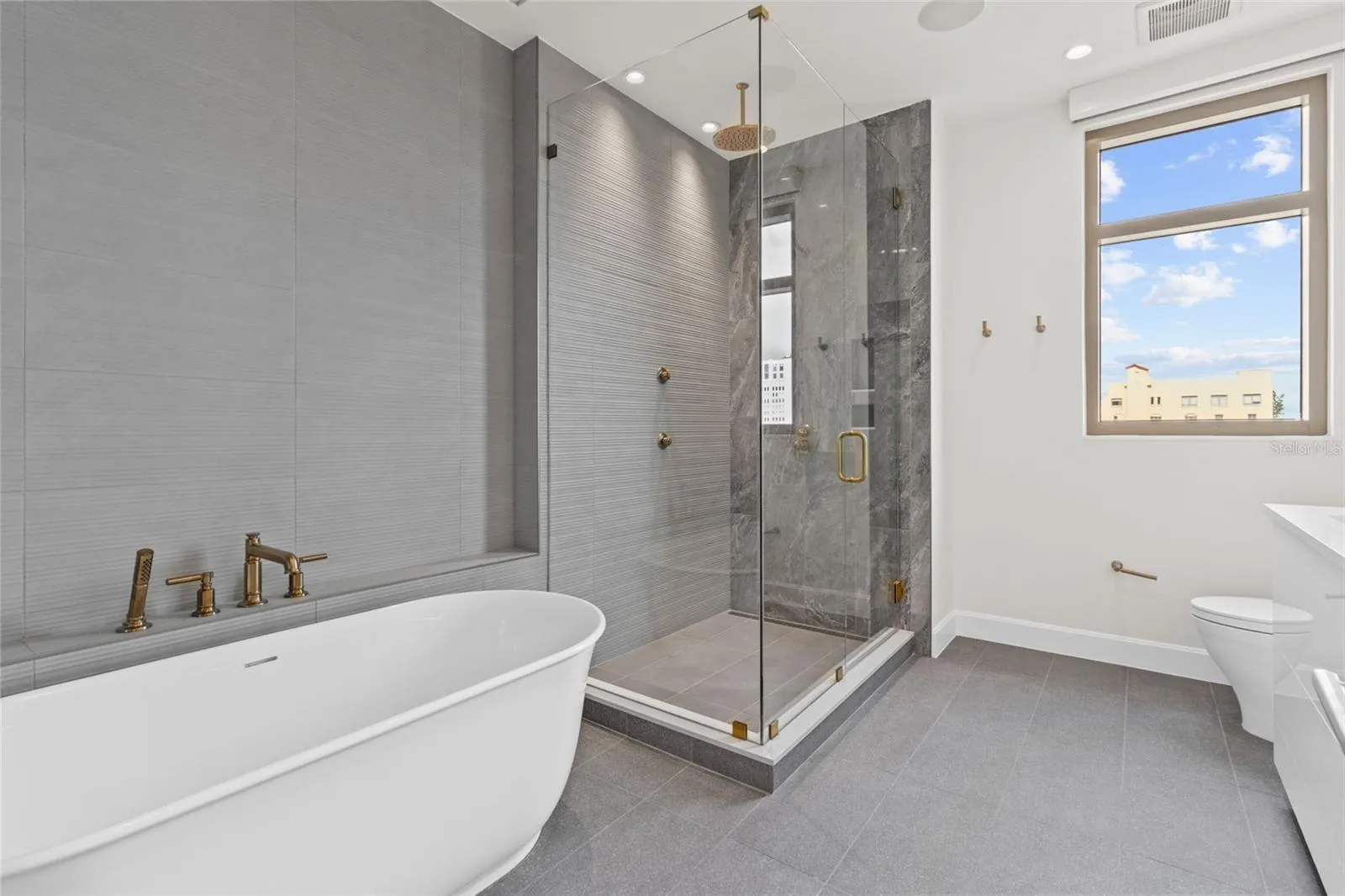 Primary Suite Bath