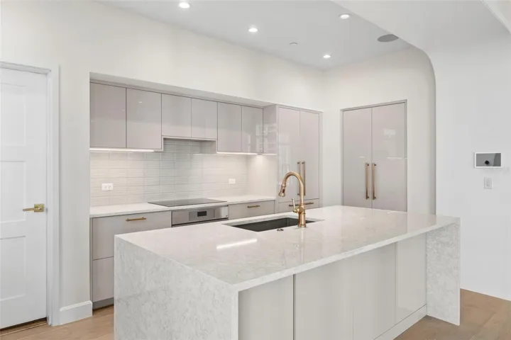 Deluxe Chef's Kitchen
