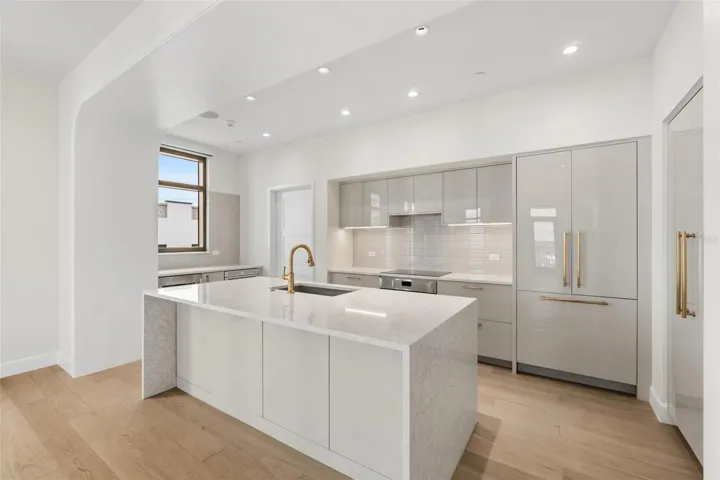 Deluxe Chef's Kitchen
