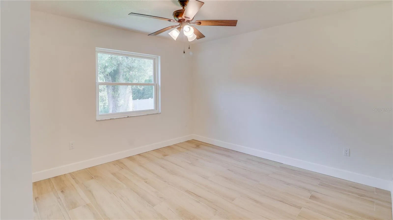 517 Garden Heights Dr, Winter Garden, Florida 34787, 4 Bedrooms Bedrooms, ,2 BathroomsBathrooms,Residential,For Sale,GARDEN HEIGHTS,O6332005