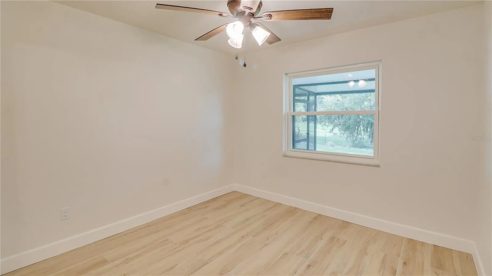 517 Garden Heights Dr, Winter Garden, Florida 34787, 4 Bedrooms Bedrooms, ,2 BathroomsBathrooms,Residential,For Sale,GARDEN HEIGHTS,O6332005