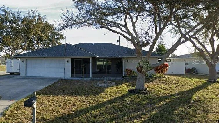 CORNER LOT WITH SCREENED PORCH