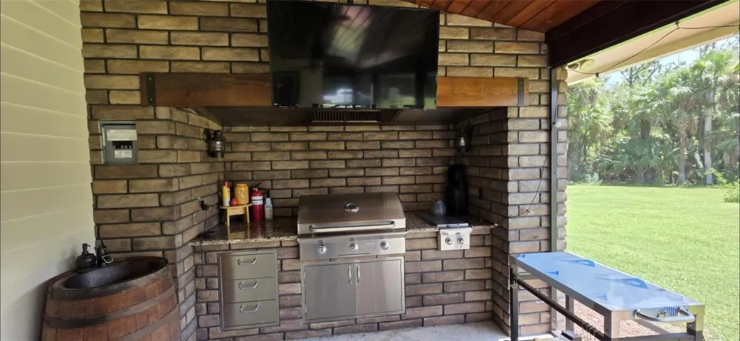 Outdoor cooker