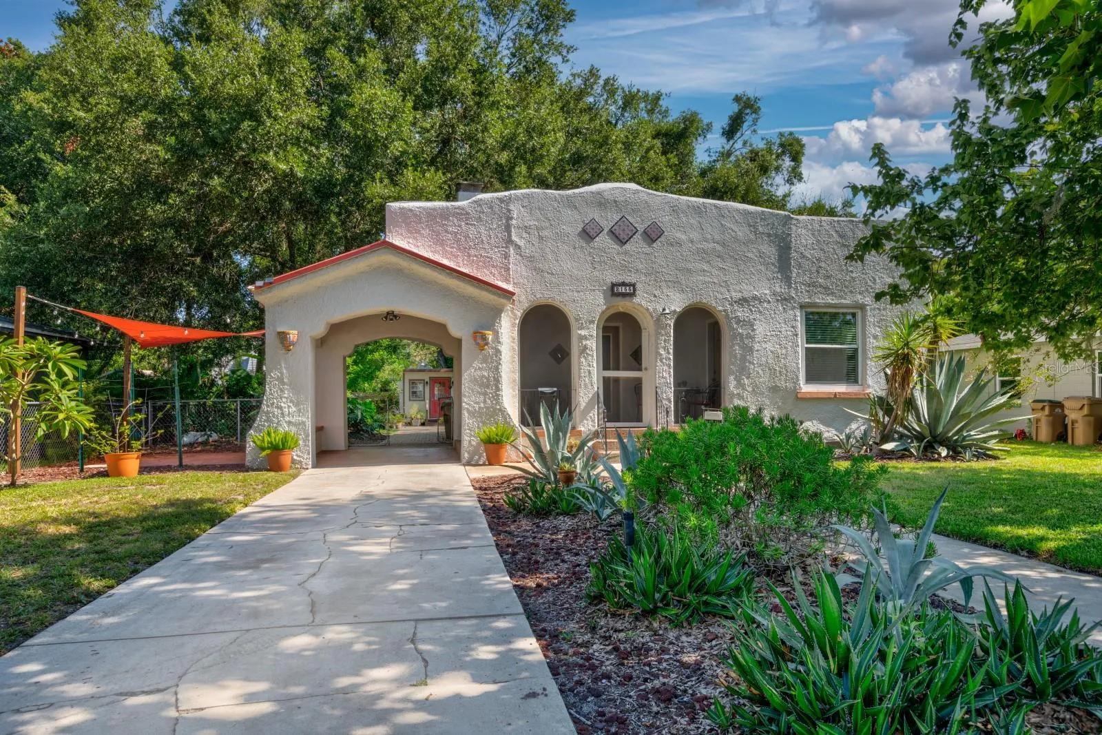 2155 Florence Rd, Mount Dora, Florida 32757 2155 Florence Rd, Mount Dora, Florida 32757, 2 Bedrooms Bedrooms, ,1 BathroomBathrooms,Residential,For Sale,FLORENCE,G5100376