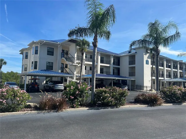 Corner unit on 1st floor!