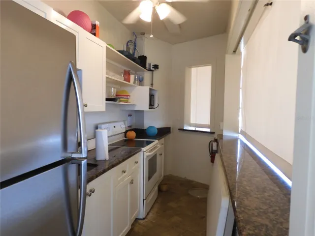 Riverfront cabana kitchen