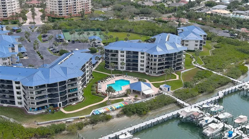 Riverfront pool, clubhouse, grills &amp; boat docks for your pleasure.