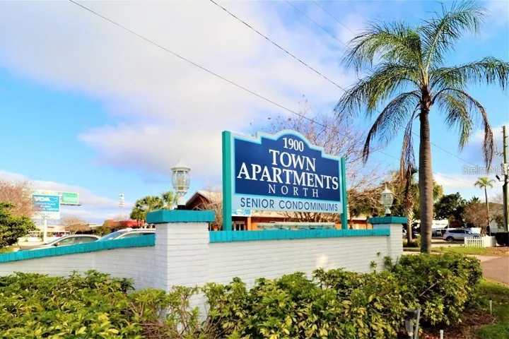 Entrance to the community
