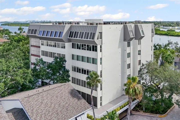 1255 E Peppertree, unit 201