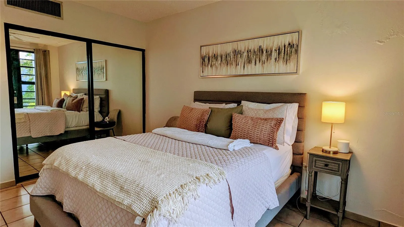 Guest Bedroom #1