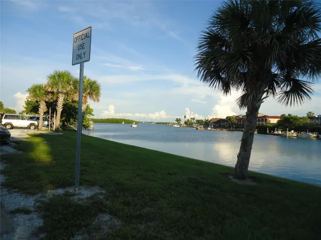 canal leading to the restaurant in Englewood by Englewood Beach called the White Elephant
