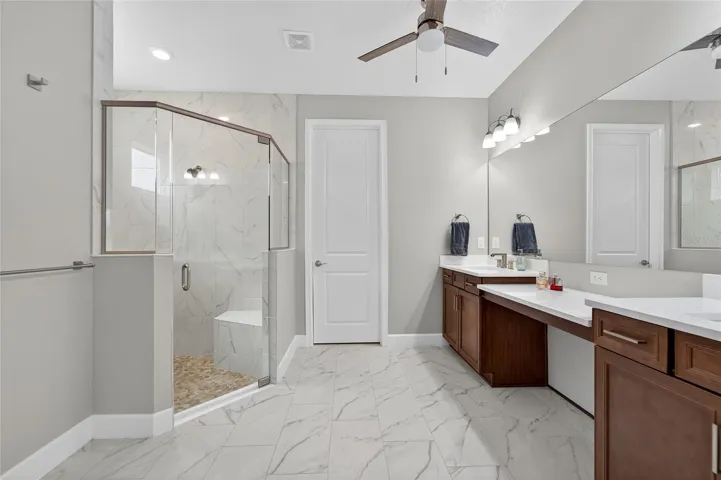 Master ensuite