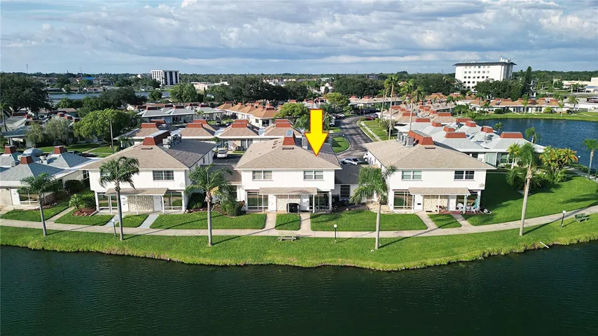 4352 Tahitian Gardens Circle unit M