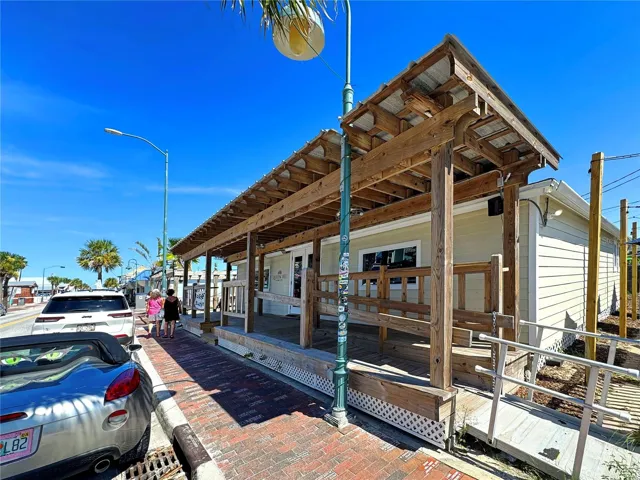 Front Area of 411 Flagler