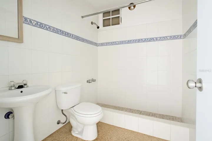 1st floor apt virtually enhanced